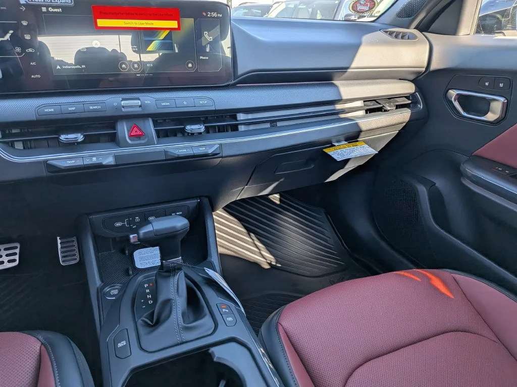 New 2027 Snow White Pearl Kia GT-Line image 37