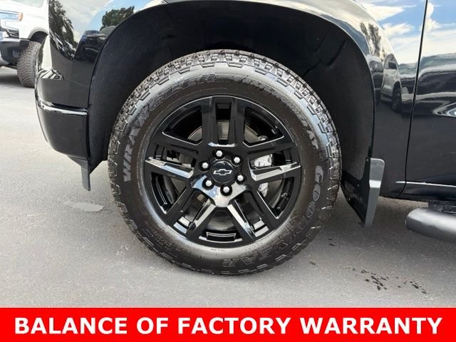 Used 2023 Black Chevrolet Custom image 9