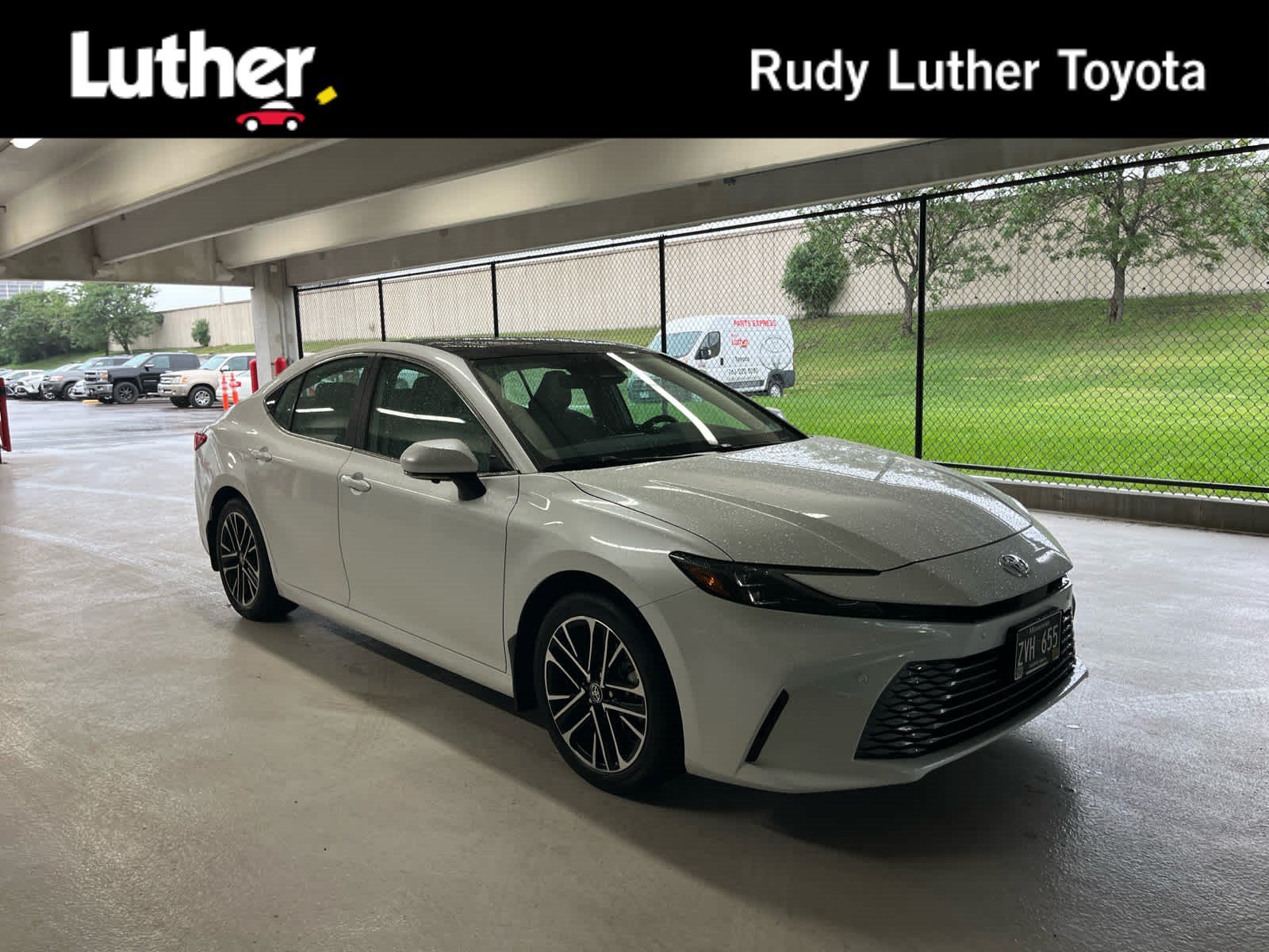 Used 2026 Wind Chill Pearl Toyota XLE image 1