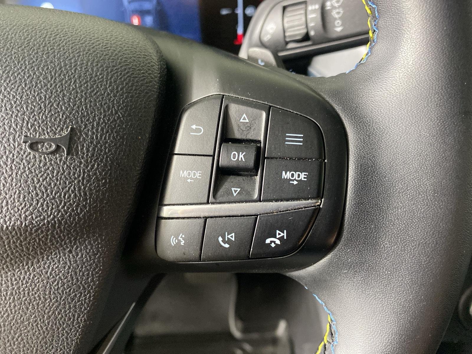 Used 2025 Oxford White Ford Lobo image 26