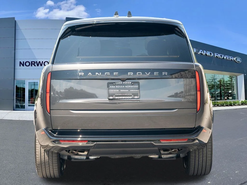 New 2026 Gray Land Rover SE image 5