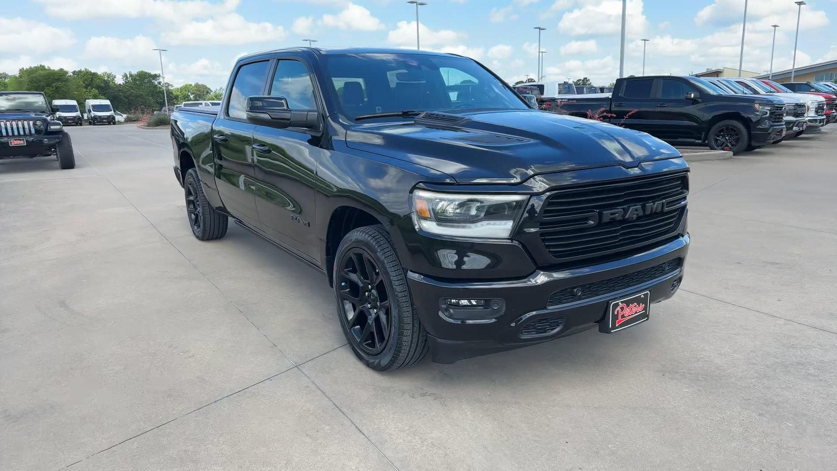 Used 2023 Diamond Black Crystal Pearlcoat Ram Laramie image 2