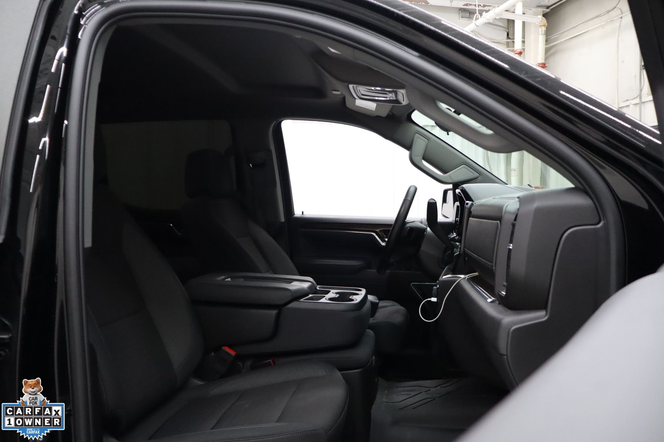 Used 2025 Black Chevrolet LT image 29