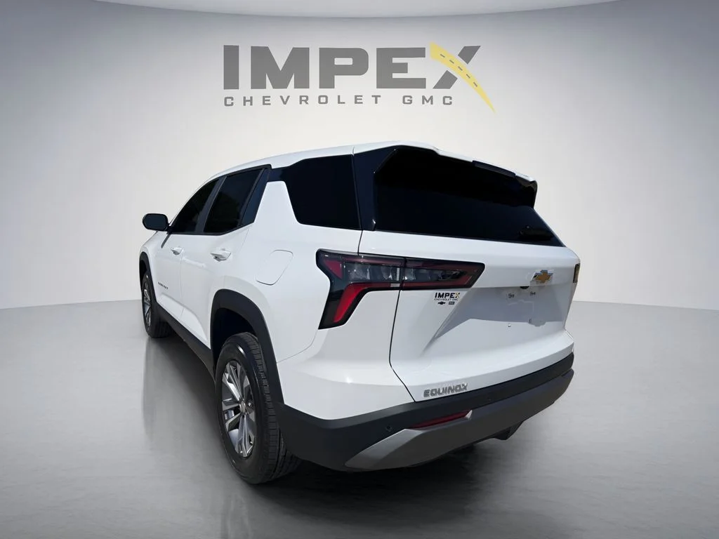 New 2027 White Chevrolet LT image 3