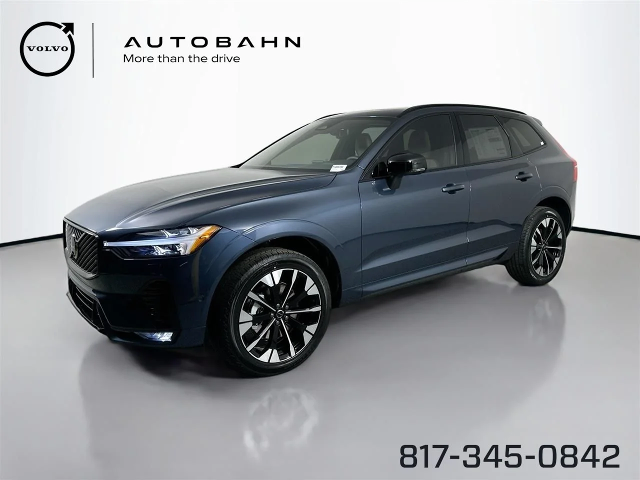 2026 Volvo XC60 B5 Plus Dark AWD's photo