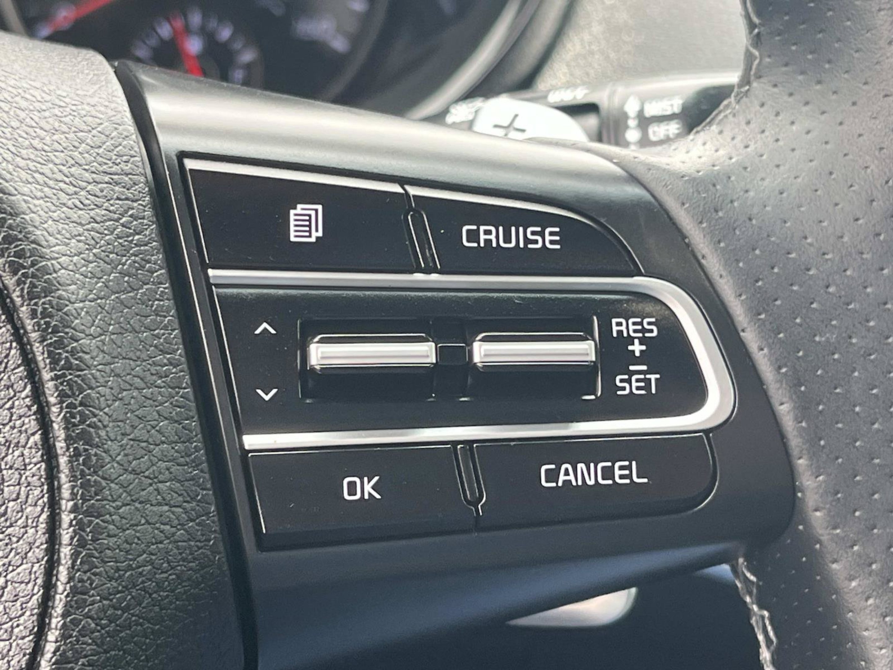 Used 2021 Snow White Pearl Kia GT-Line image 28