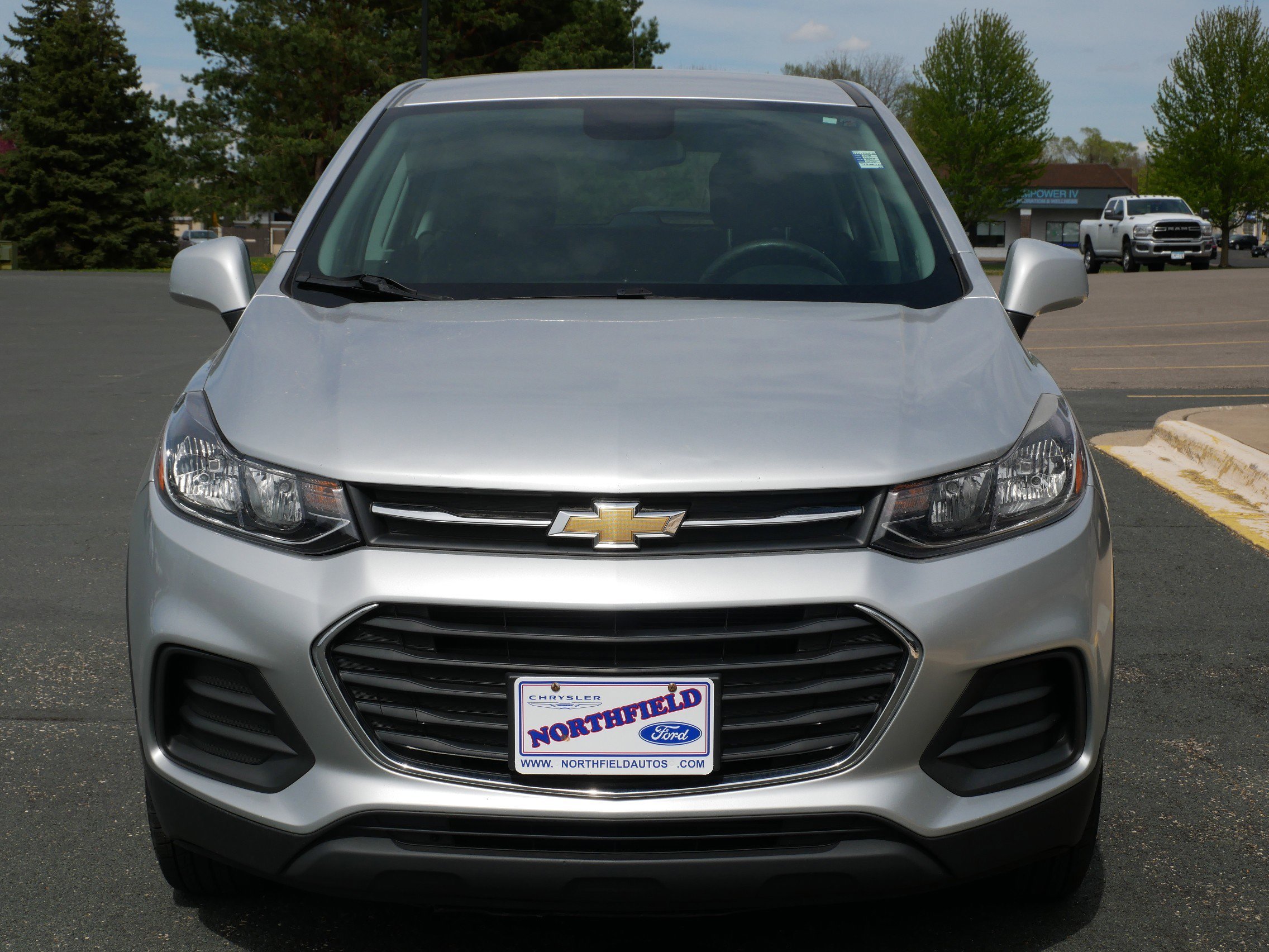 View vehicle photo 3