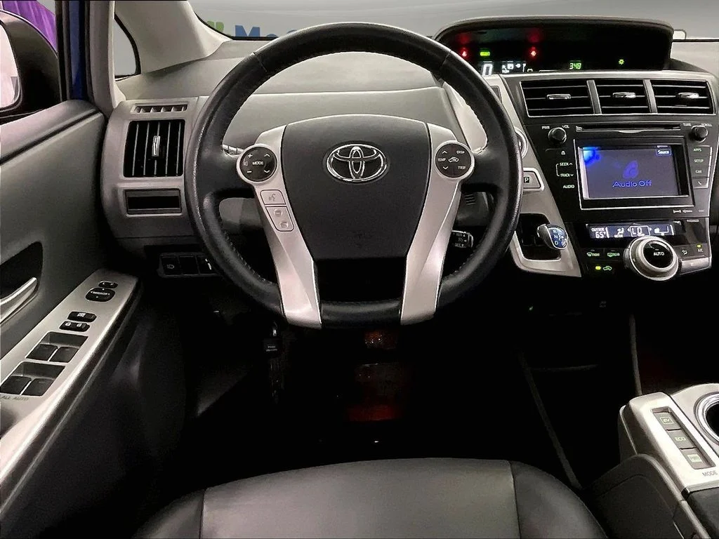 Used 2013 Blue Toyota Five image 7