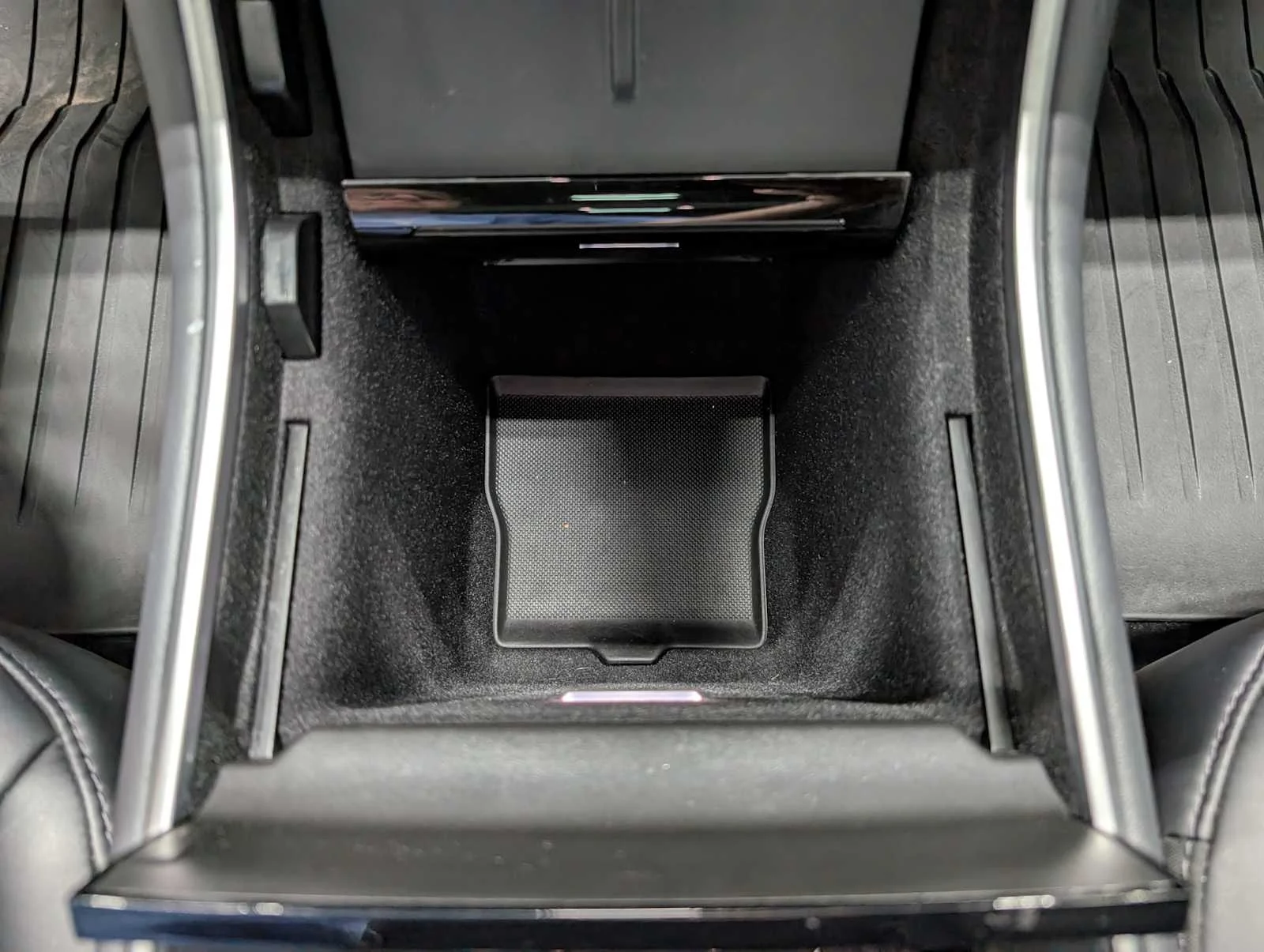 Used 2020 Pearl White Multi-Coat Tesla Standard Range Plus image 30