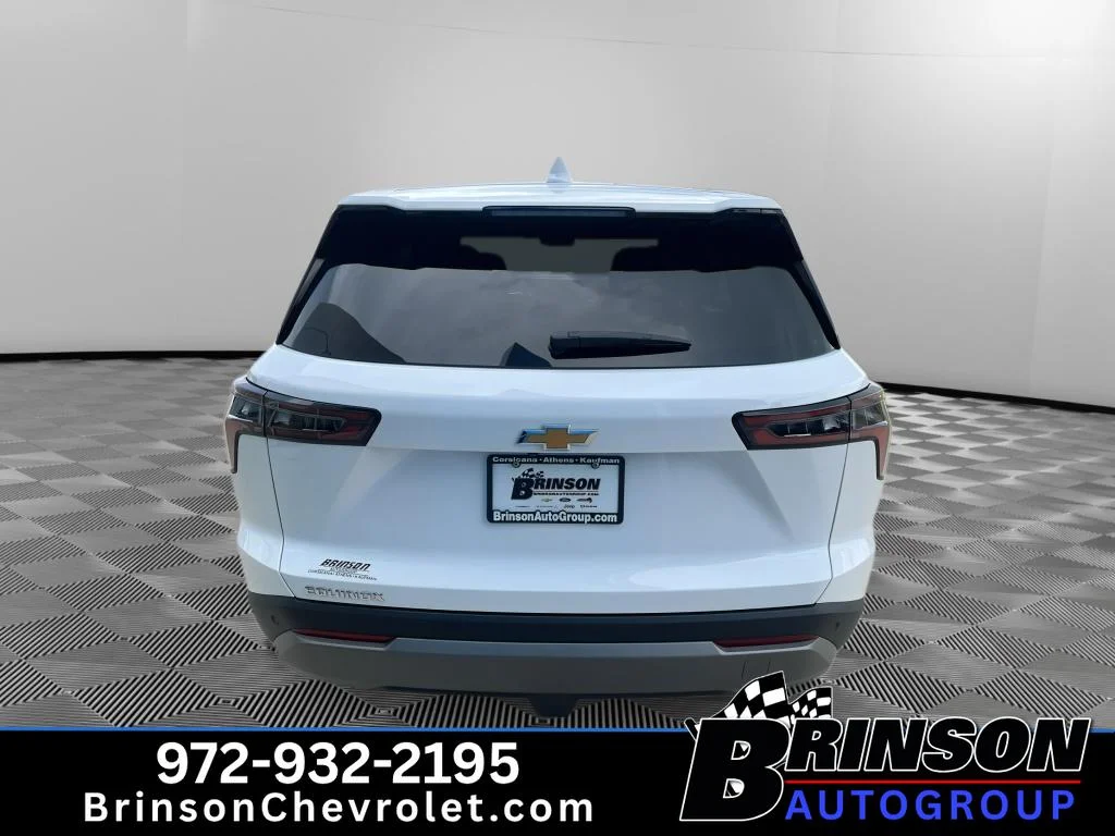 New 2027 Summit White Chevrolet LT image 8