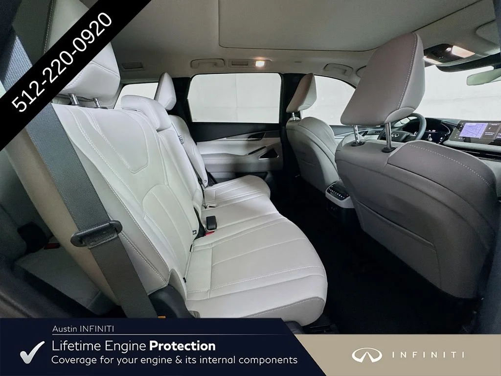New 2027 RADIANT WHITE INFINITI LUXE image 37