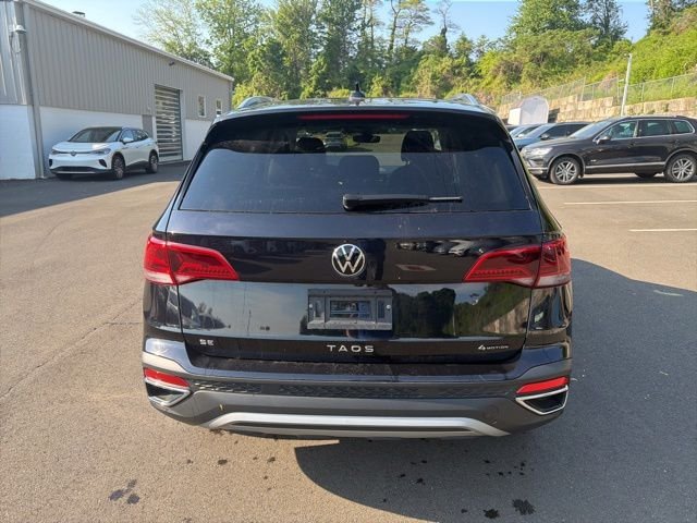 Certified Used 2024 Black Volkswagen 1.5T SE image 6