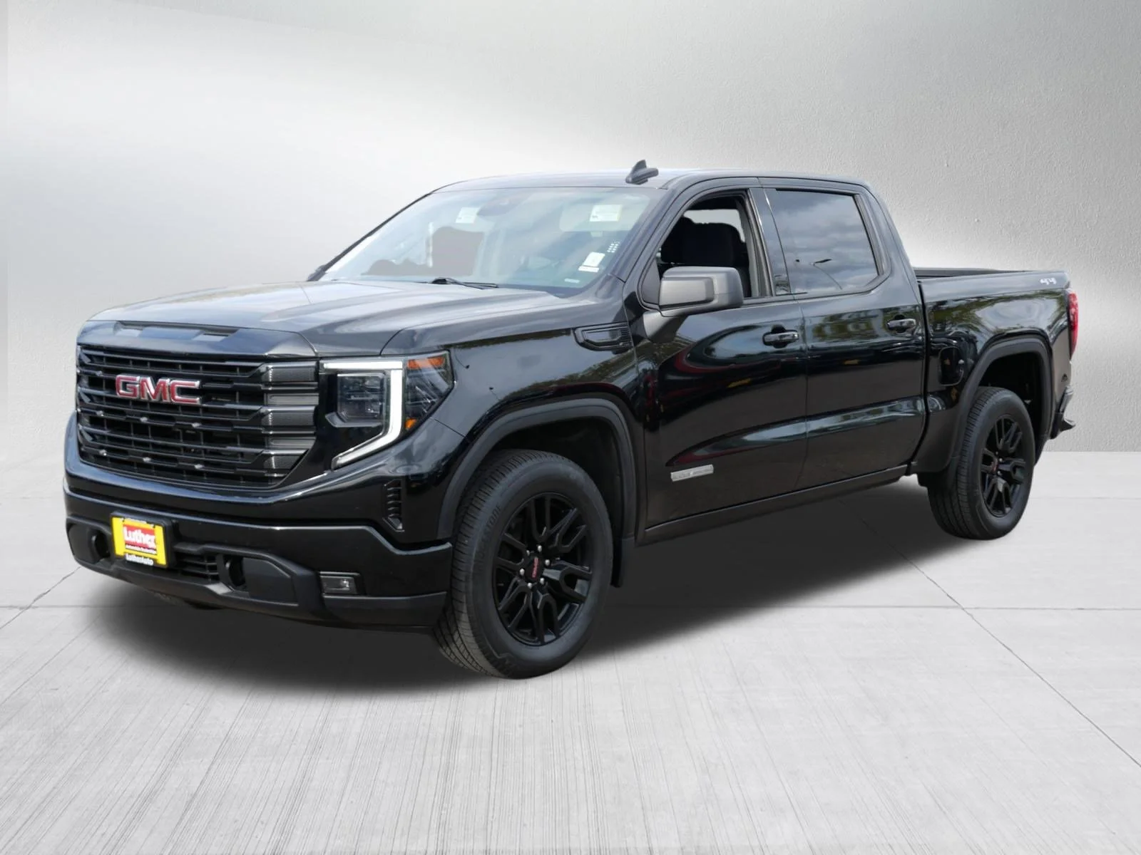 Used 2023 Onyx Black GMC Elevation image 3