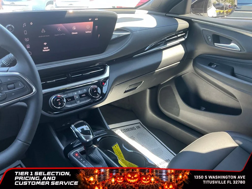 Used 2024 Summit White Buick Sport Touring image 31