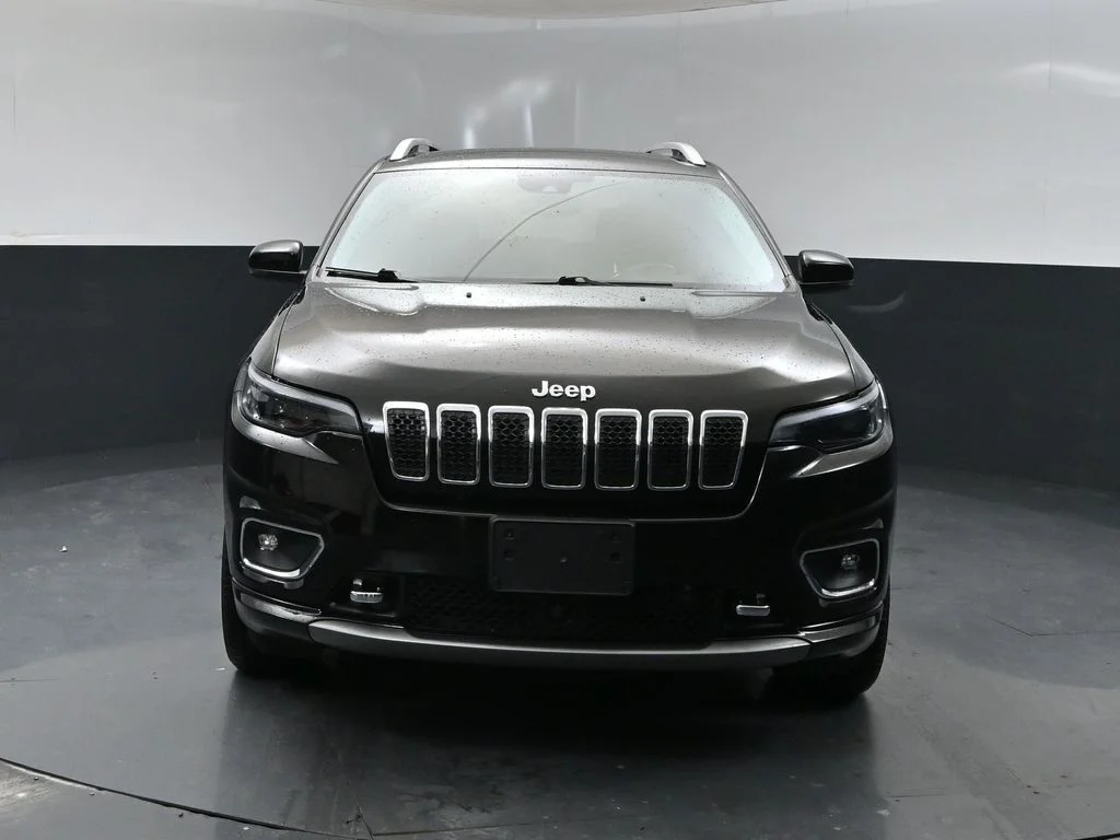 Used 2019 Black Jeep Overland image 8