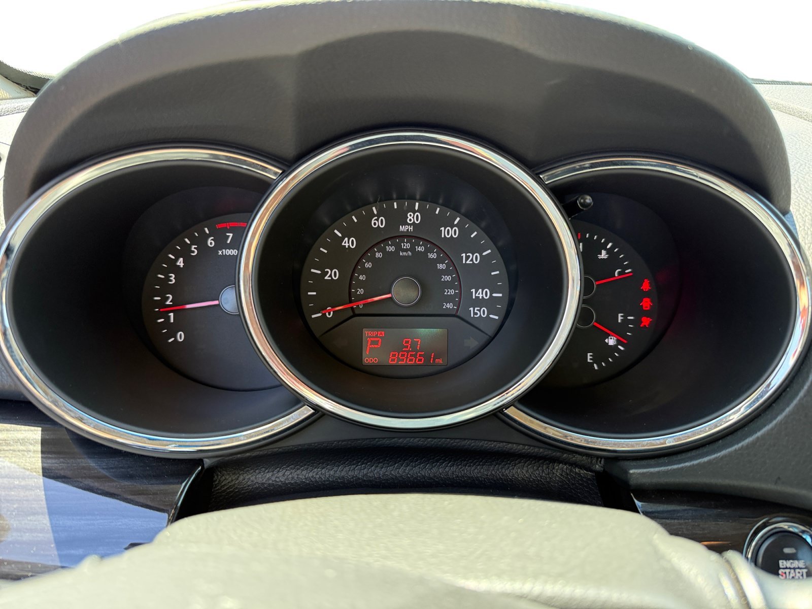 Used 2013 Ebony Black Kia EX image 11