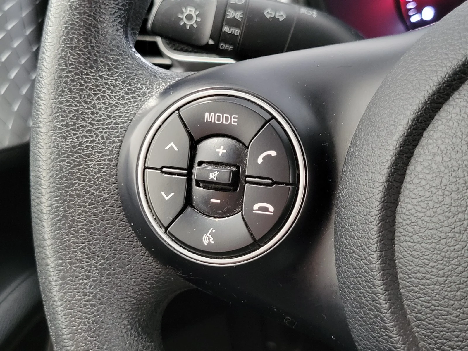 Used 2022 Black Kia LX image 15