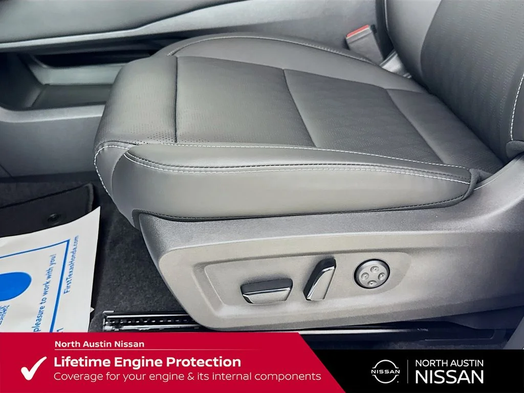 New 2026 White Nissan Platinum image 24