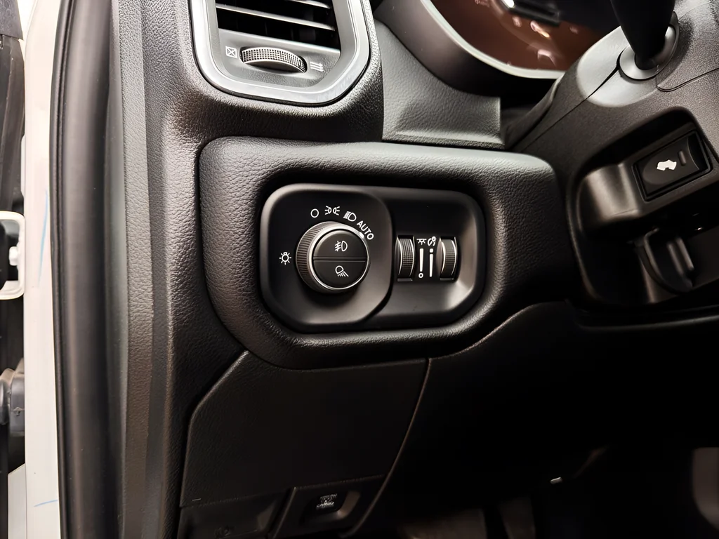 Used 2025 White Ram Laramie image 19