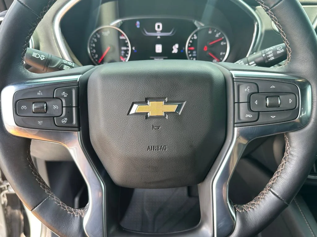Used 2022 Silver Chevrolet Premier image 14