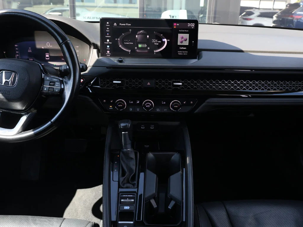 Used 2024 Black Honda Touring image 25