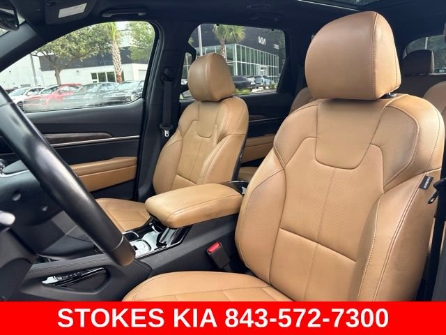 Used 2022 Black Kia SX image 11