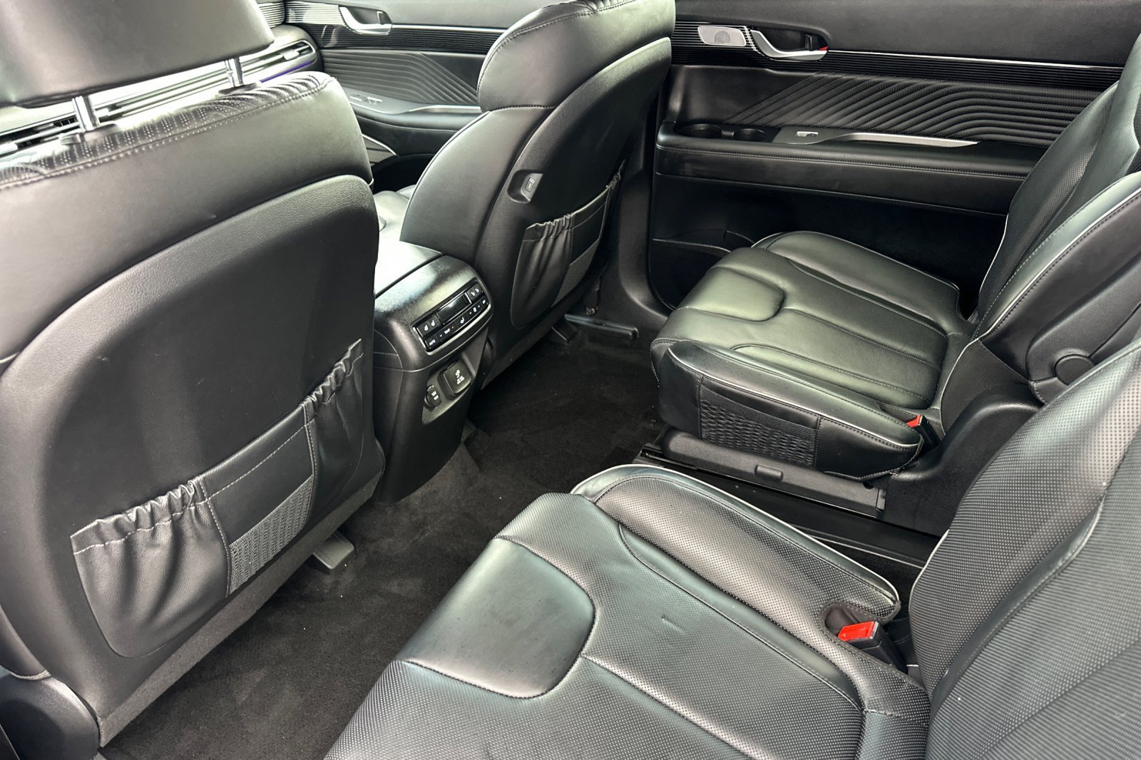 Used 2024 Red Hyundai Calligraphy image 13