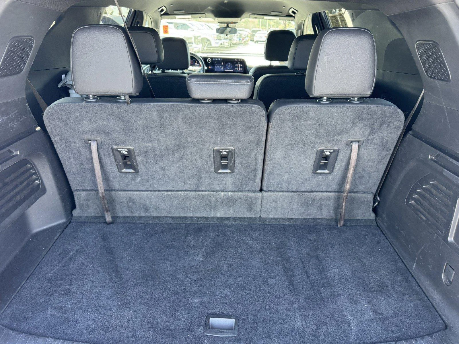 Used 2025 Summit White Chevrolet LT image 14