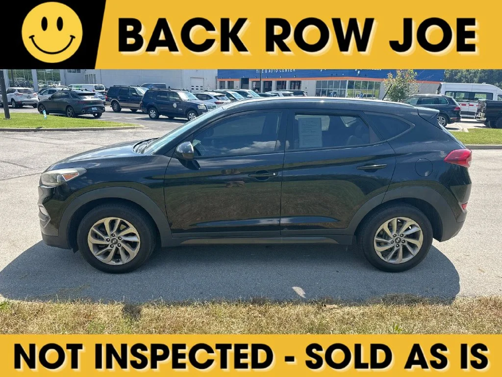 Used 2016 Black Noir Pearl Hyundai SE image 8