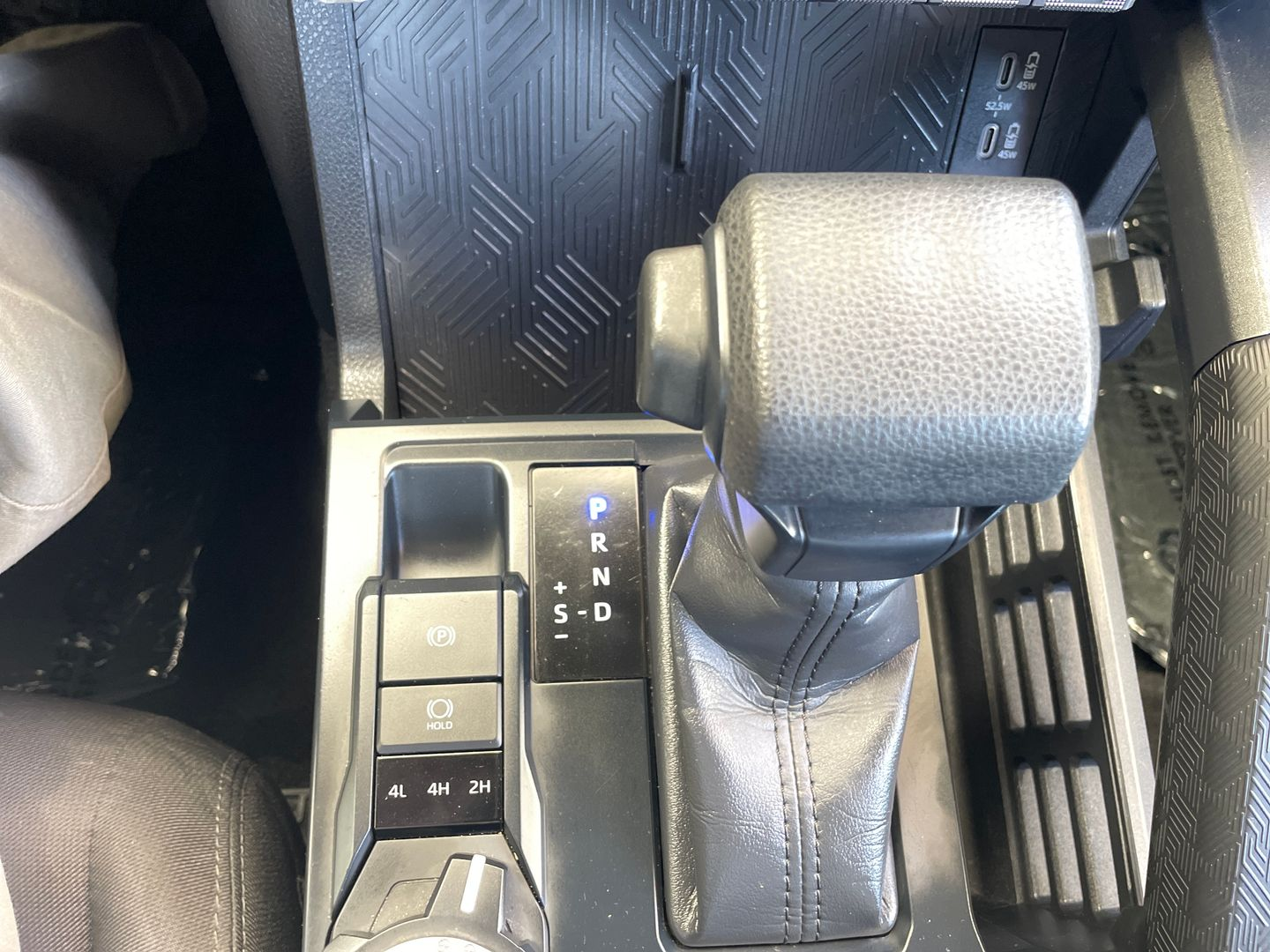 Certified Used 2024  Toyota SR5 image 19