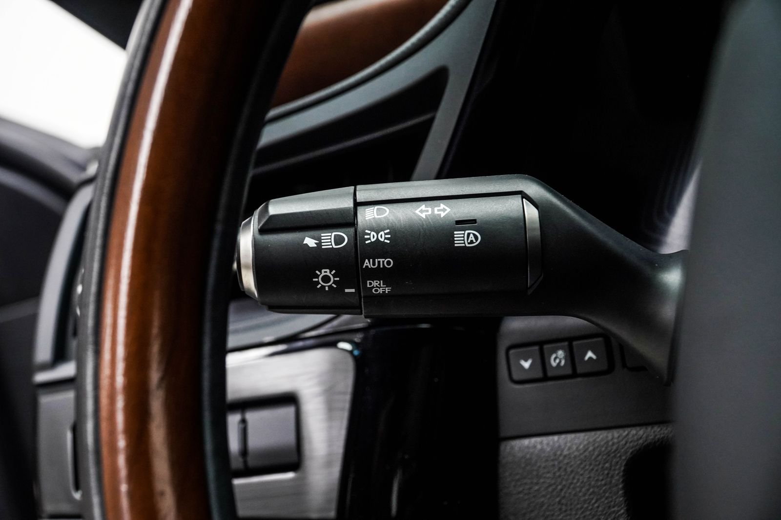 Used 2022 White Lexus 350 Ultra Luxury image 37