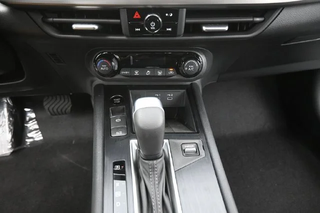 2027 Nissan KICKS SV - Photo 24