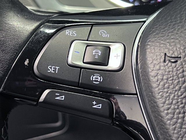 2021 Tiguan 2.0T SE R-Line Black Black · photo 21