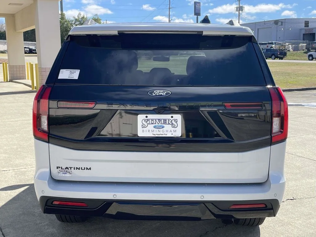 New 2026 Space Silver Metallic Ford Platinum® image 4