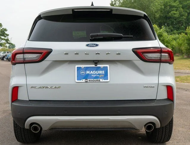 Used 2025 Gray Ford Platinum image 7