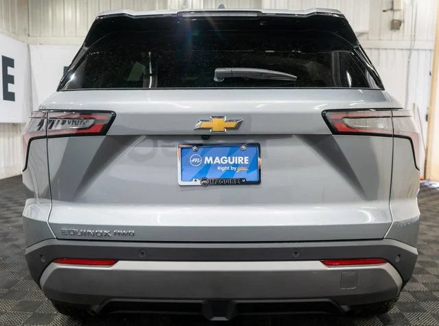 2027 Chevrolet Equinox LT - Photo 6