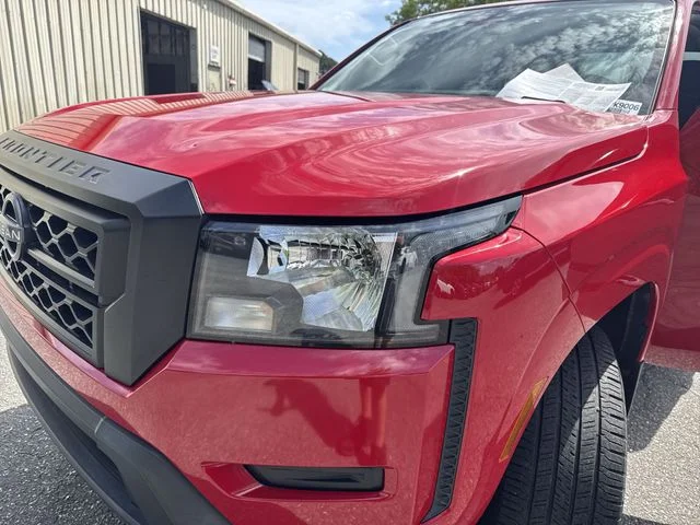 Used 2022 Red Nissan S image 29
