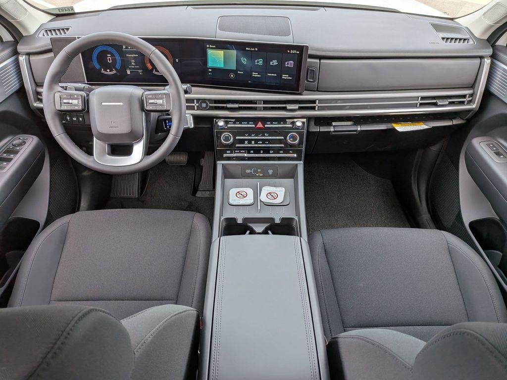 New 2026 White Hyundai SE AWD image 25