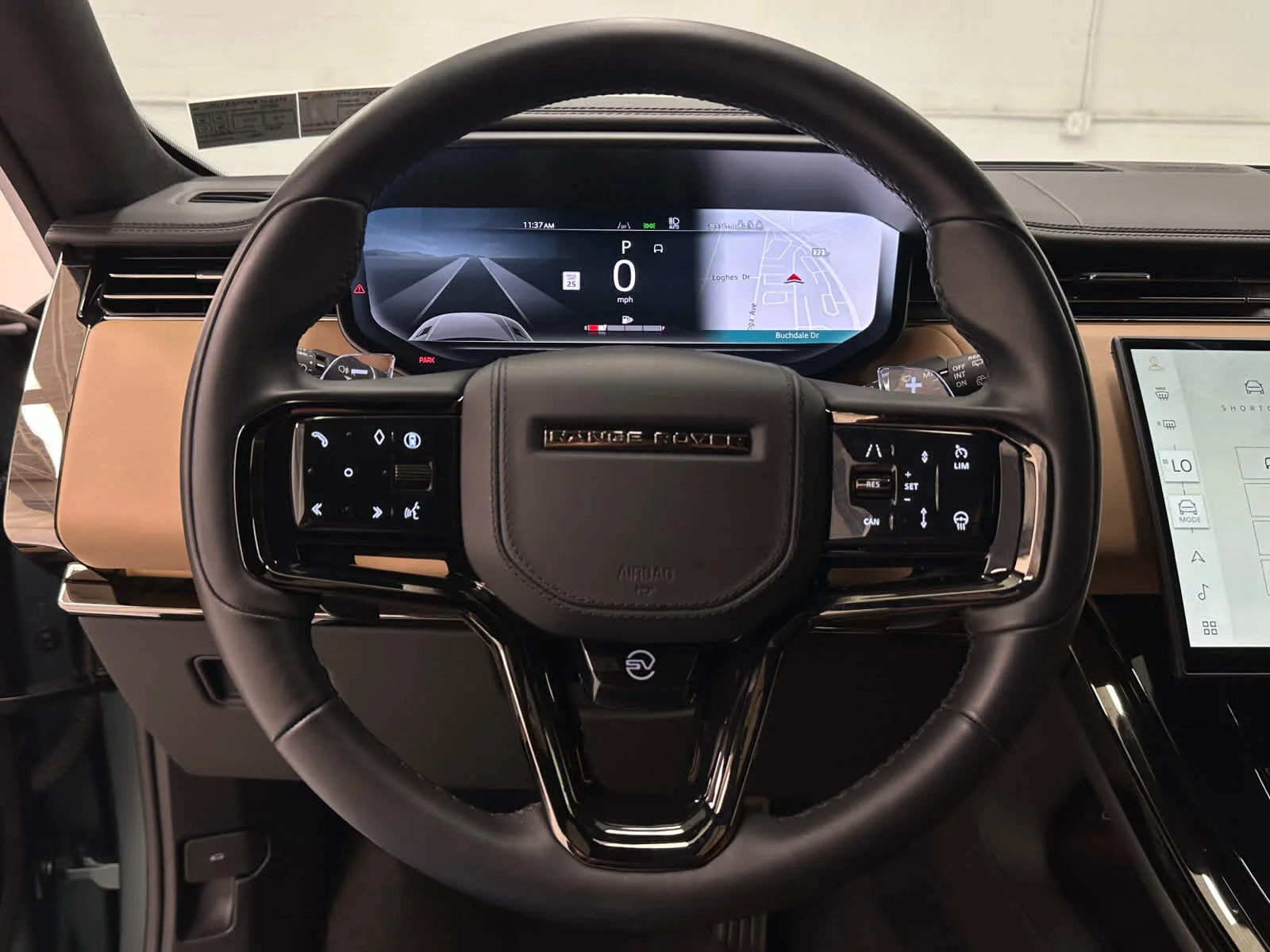 Used 2025 SV BESPOKE MATTE GREEN Land Rover SV Edition Two image 24
