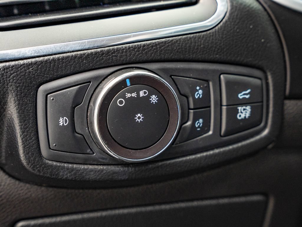 Used 2019 Agate Black Metallic Ford Titanium image 27