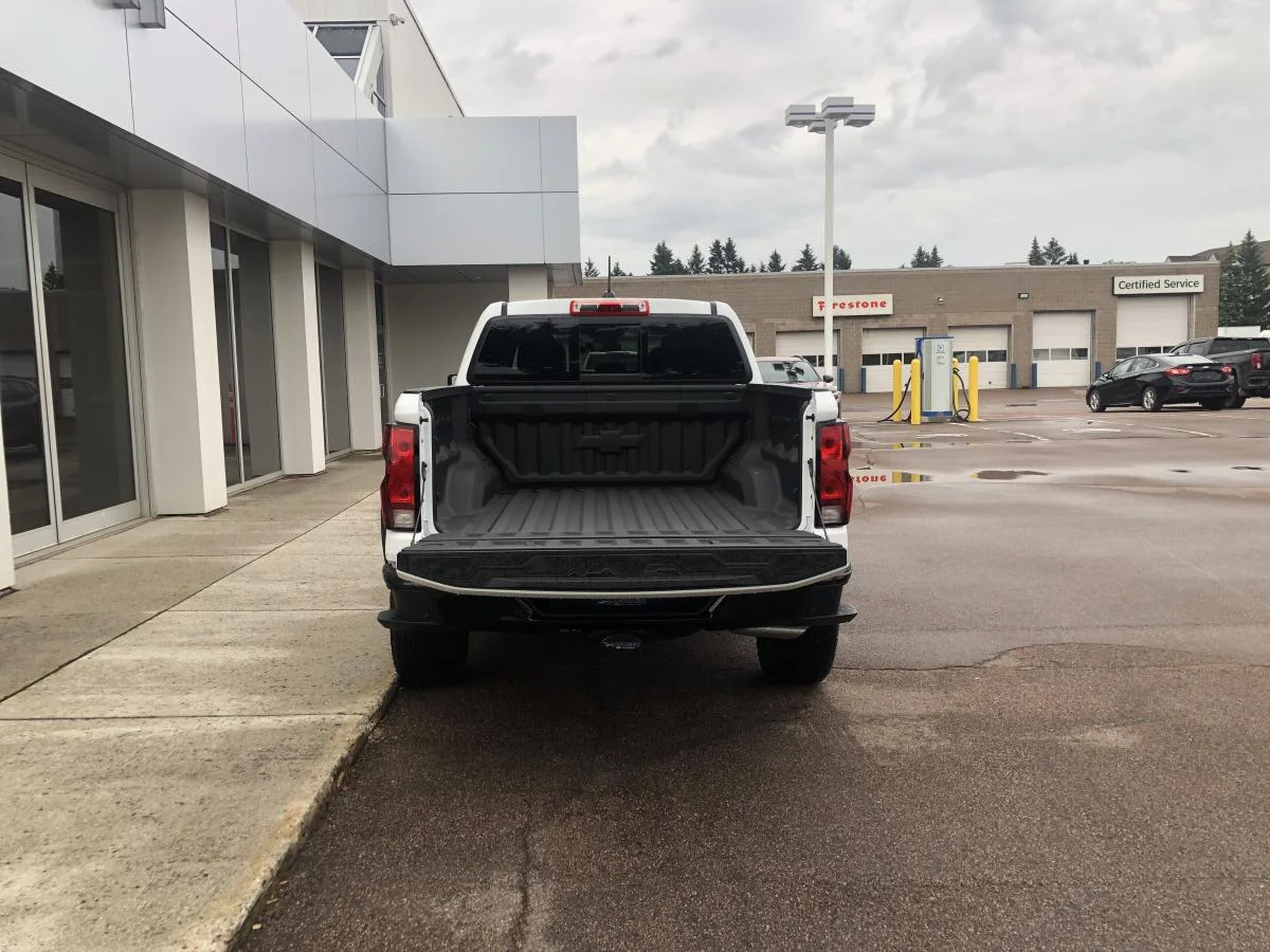 New 2026 White Chevrolet 4wd Crew Cab Trail image 7