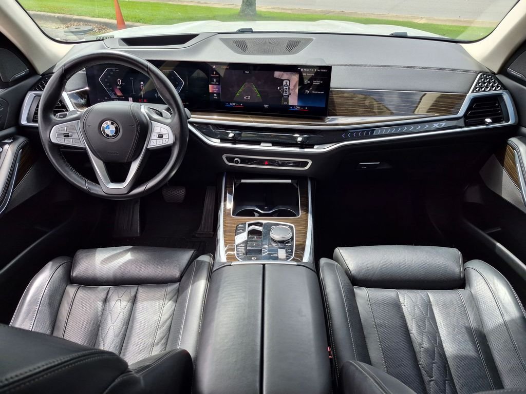 Used 2023 Mineral White Metallic BMW xDrive40i image 20