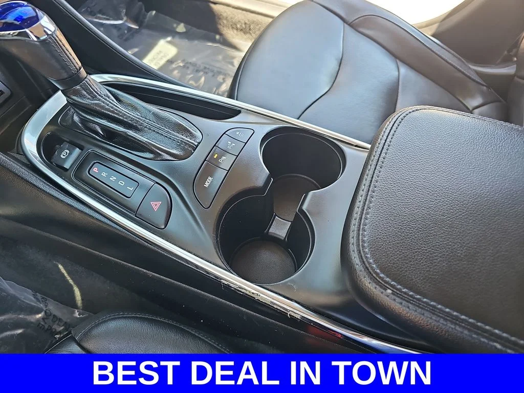 Used 2018 Silver Chevrolet Premier image 23