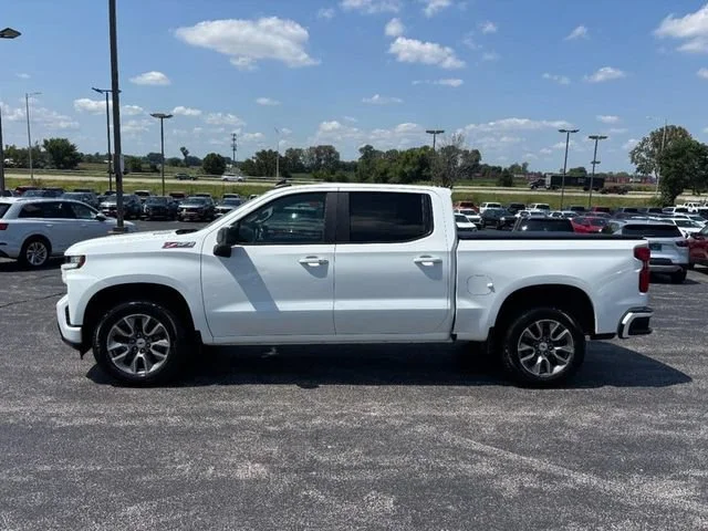 Used 2020 SUMMIT WHITE Chevrolet RST image 2