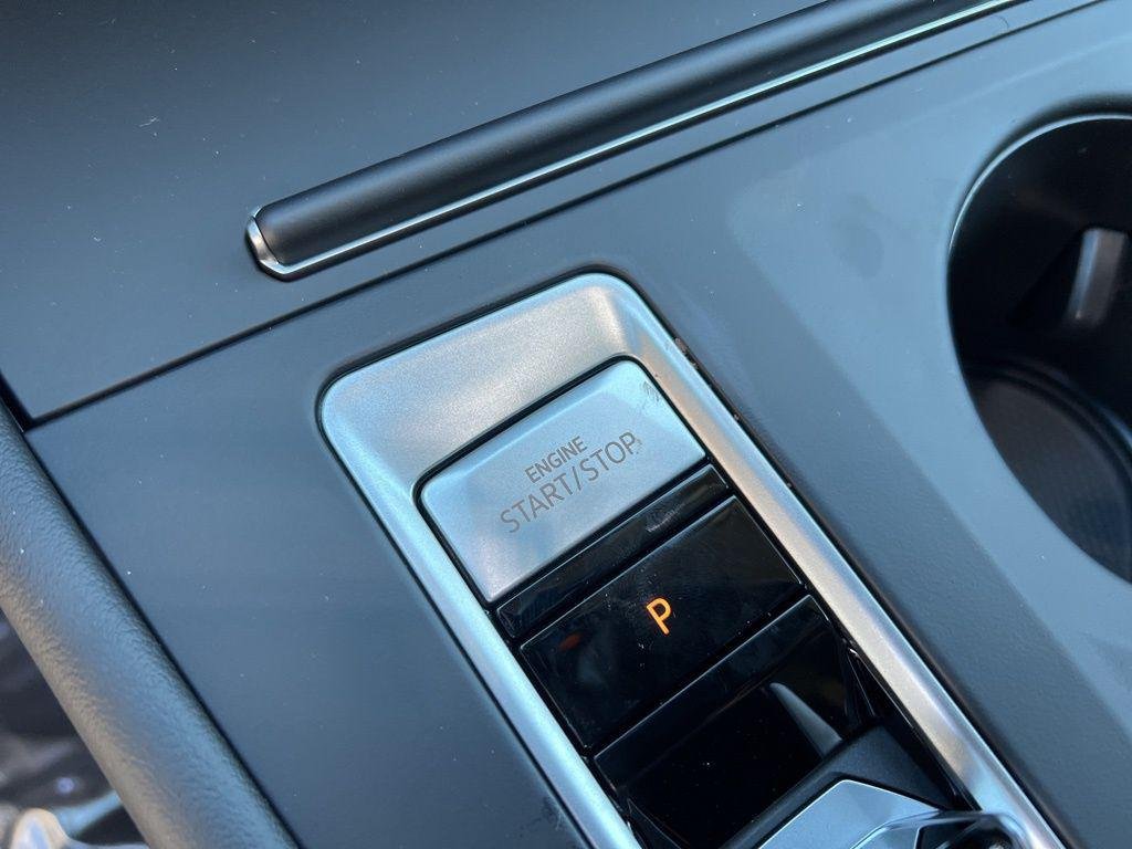 2026 Volkswagen Atlas SE - Photo 16