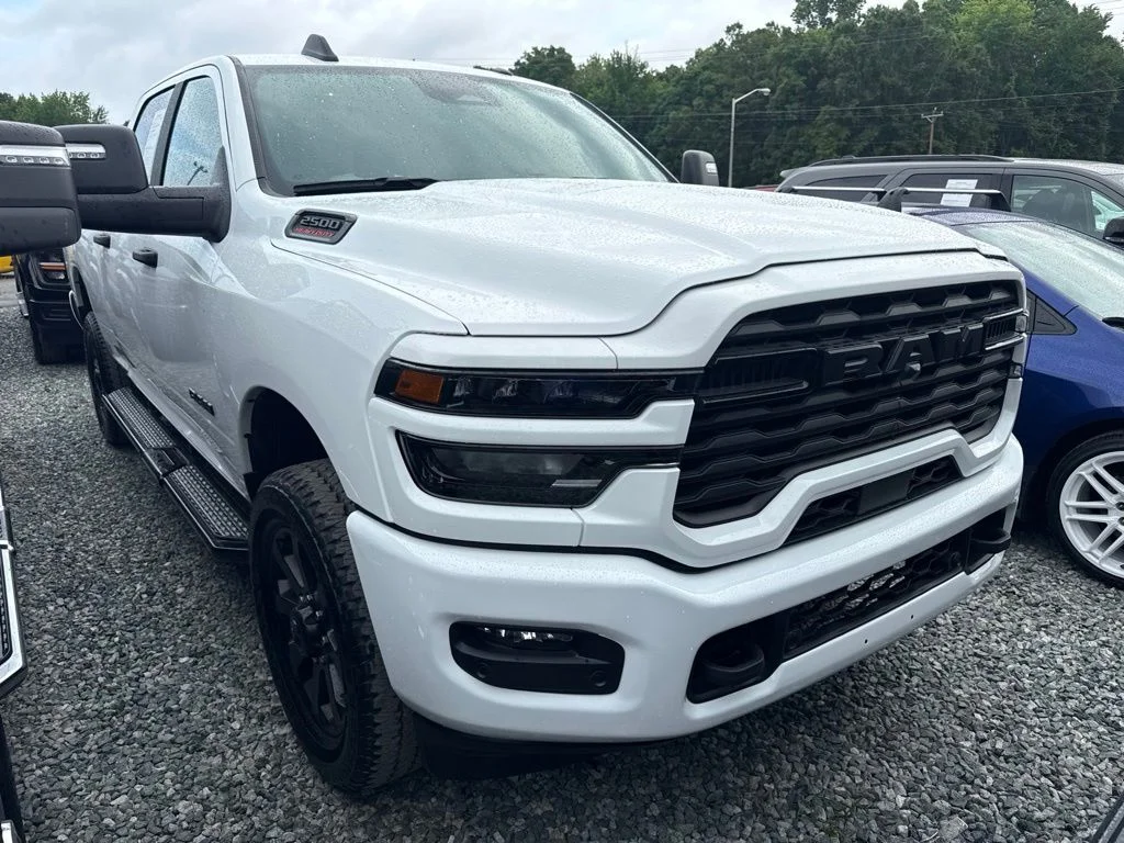 Used 2025 White Ram Big Horn image 2
