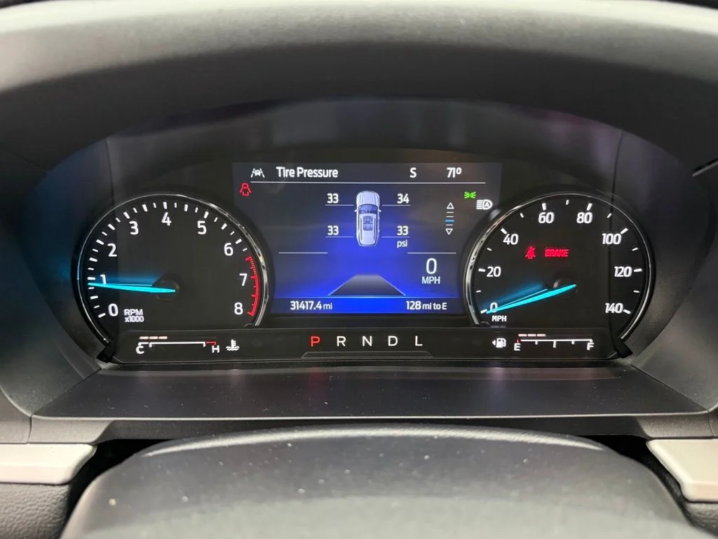 Used 2023 Gray Ford XLT image 24
