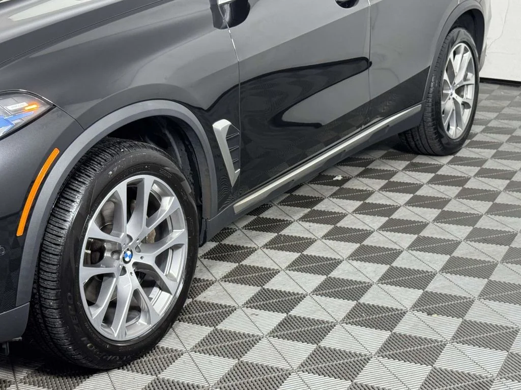Certified Used 2024 Black BMW xDrive40i image 13