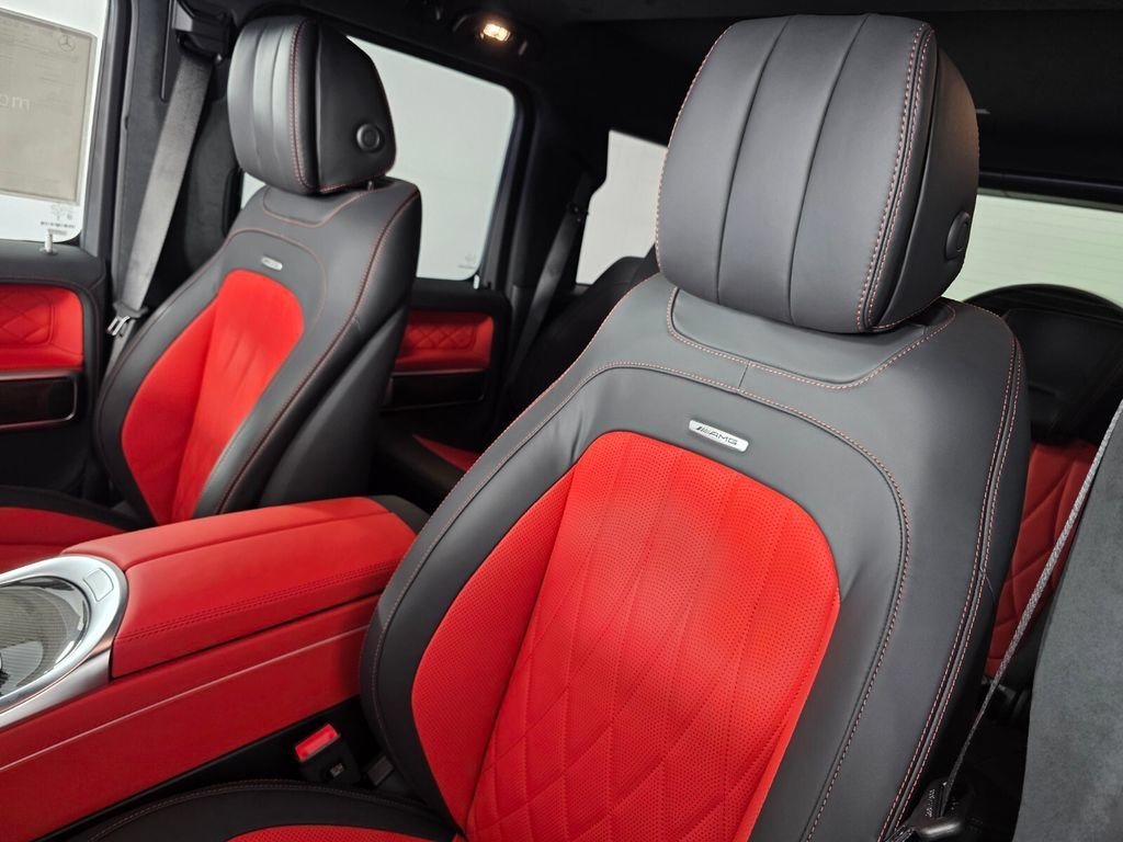New 2027 MANUFAKTUR Arabian Grey Non- Metallic Mercedes-Benz AMG® G 63 SUV image 25