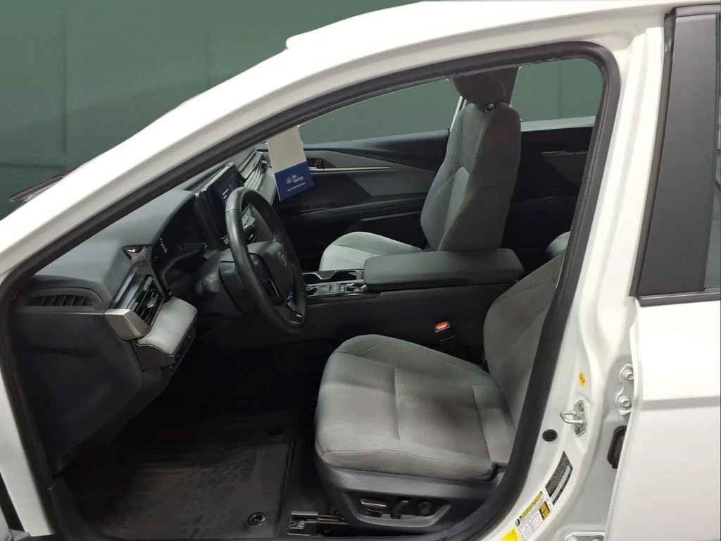 Certified Used 2025 White Toyota LE image 27